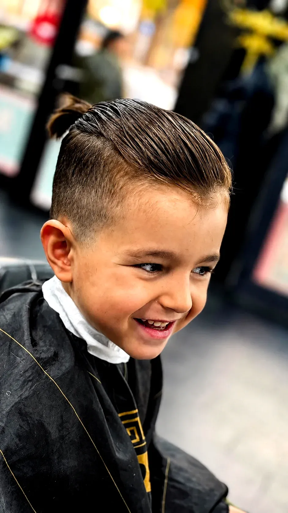 Kinder bei Arkadasch Friseur Offenbach